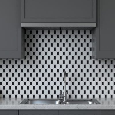 black & white kitchen backsplash