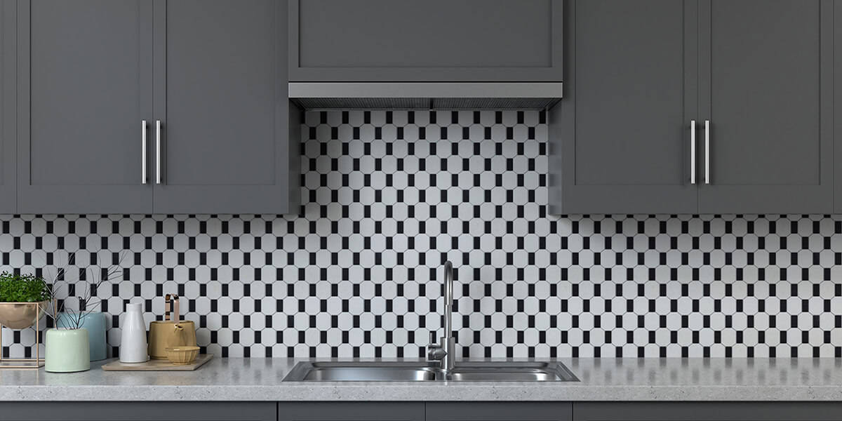 black & white kitchen backsplash